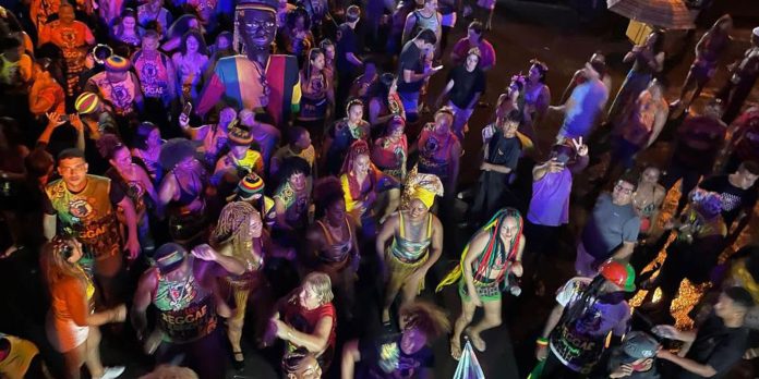 carnaval:-bloco-do-reggae-celebra-bob-marley-e-jimmy-cliff-em-sao-luis carnaval:-bloco-do-reggae-celebra-bob-marley-e-jimmy-cliff-em-sao-luis