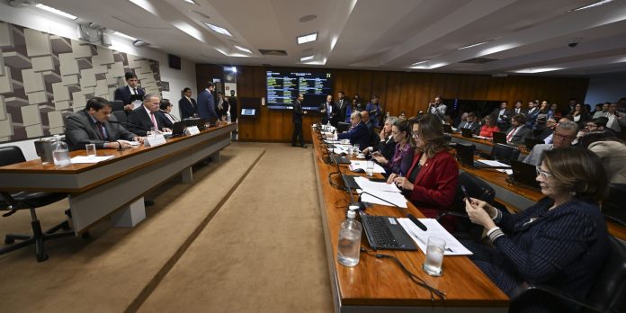 senadores-cobram-cvm-por-suposta-omissao-no-caso-do-banco-master senadores-cobram-cvm-por-suposta-omissao-no-caso-do-banco-master