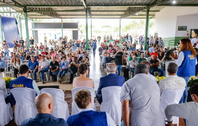 gracinha-caiado-anuncia-r$-8,4-milhoes-para-agricultura-familiar-em-caldazinha-e-silvania gracinha-caiado-anuncia-r$-8,4-milhoes-para-agricultura-familiar-em-caldazinha-e-silvania