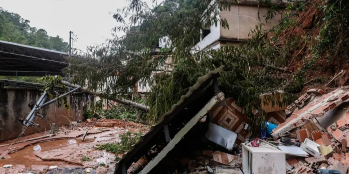 lula-assina-mps-de-apoio-as-vitimas-das-enchentes-em-minas-gerais lula-assina-mps-de-apoio-as-vitimas-das-enchentes-em-minas-gerais