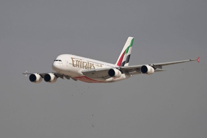 aeroporto-de-guarulhos-recebe-tres-avioes-a380-ao-mesmo-tempo