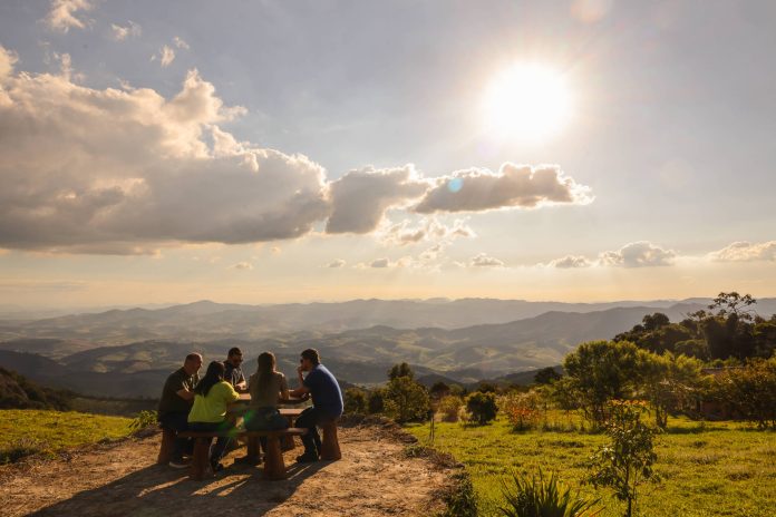 mantiqueira-de-minas-atrai-visitantes-com-azeite,-bem-estar-e-turismo-rural