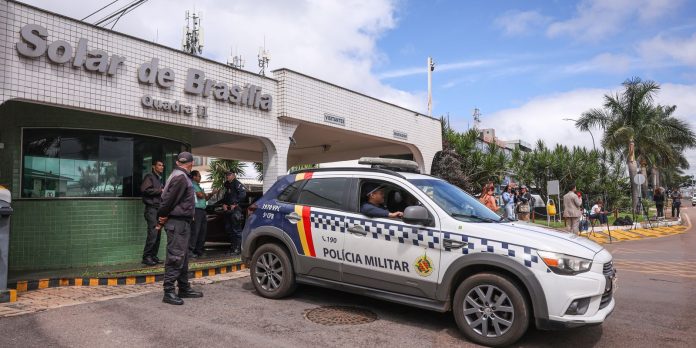 moraes-nega-livre-acesso-de-filhos-de-bolsonaro-a-prisao-domiciliar