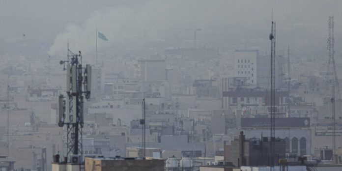 aeronave-dos-eua-e-abatida-sobre-ira-e-piloto-esta-desaparecido