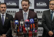 Brasil e EUA anunciam acordo de combate ao tráfico de armas e drogas brasil-e-eua-anunciam-acordo-de-combate-ao-trafico-de-armas-e-drogas