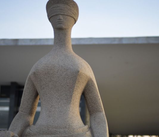 STF adia conclusão de julgamento sobre nepotismo em cargos públicos stf-adia-conclusao-de-julgamento-sobre-nepotismo-em-cargos-publicos