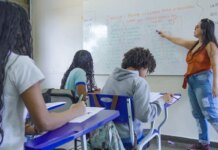 Flávio quer escolas militares; Lula propõe ampliar educação integral flavio-quer-escolas-militares;-lula-propoe-ampliar-educacao-integral